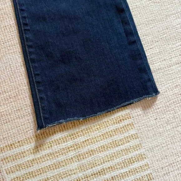 Frank & Eileen Killian Crop Flare Jeans in Medium Wash Size 25 NWT